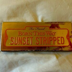 Born This Way Sunset Stripped Complexion-Inspired Eye Shadow Palette